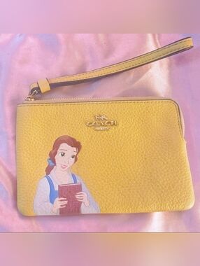 Disney X Coach Vanilla Pebbled Leather Wristlet with Belle SUPER CUTE!
